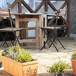 Ferienwohnung Mit Privater Terrasse